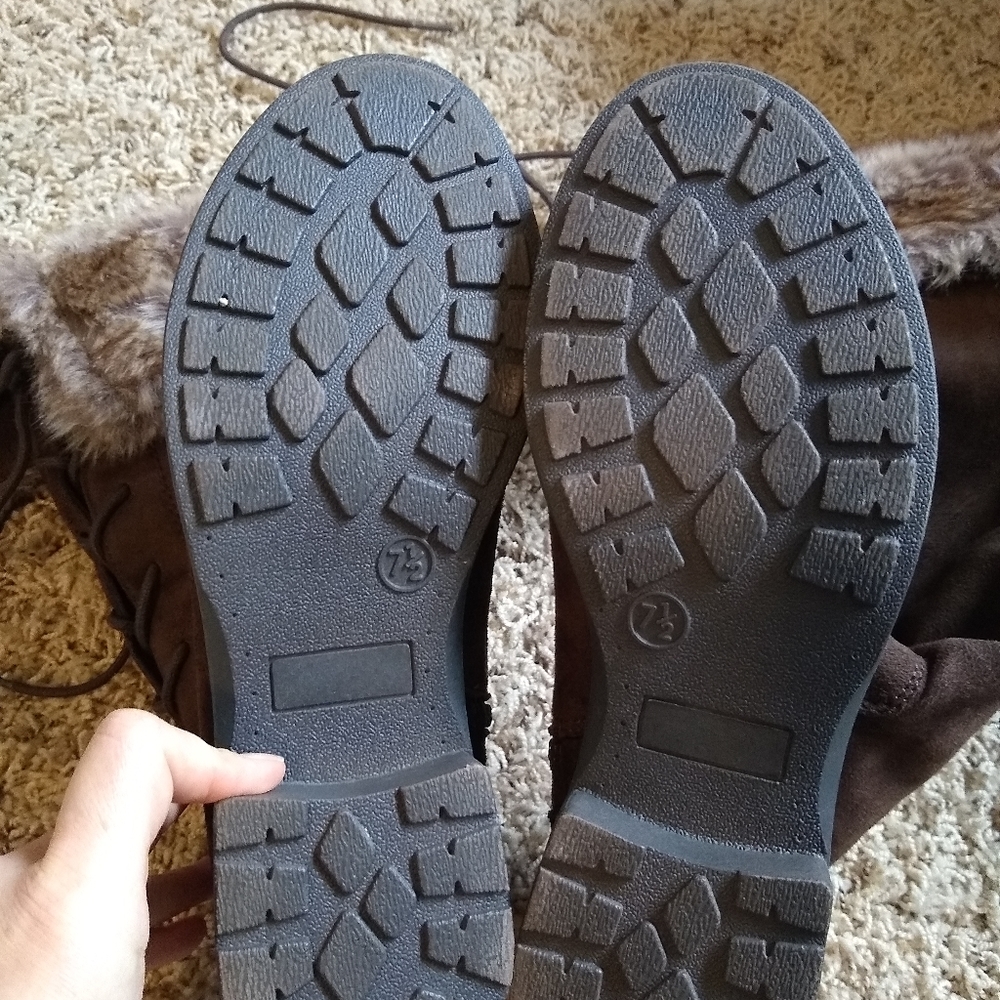 Beautiful Boots! - Picture 4 of 4